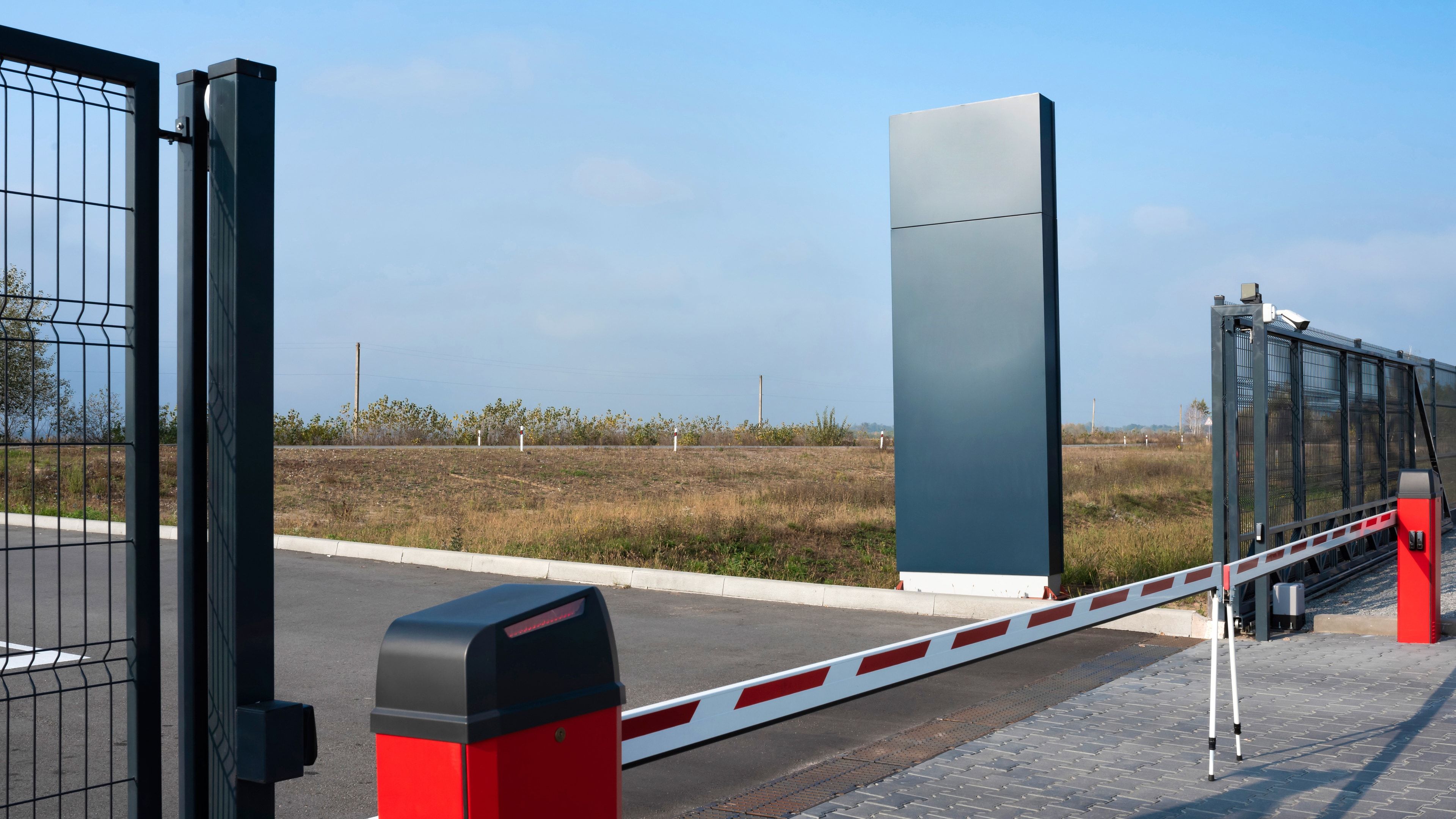 Barrera automática de control de acceso vehicular